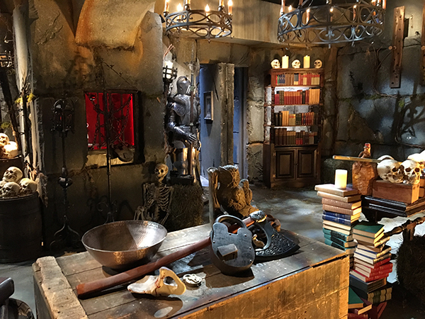 Alexandra Mazur Set Decorator
