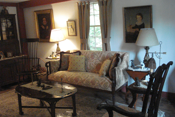Alexandra Mazur Set Decorator