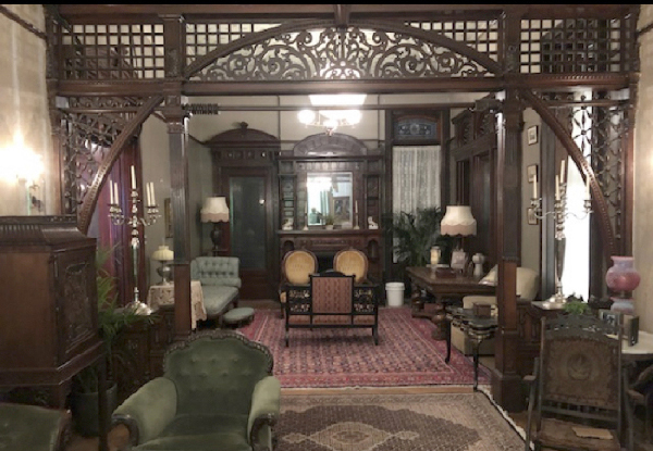 Alexandra Mazur Set Decorator